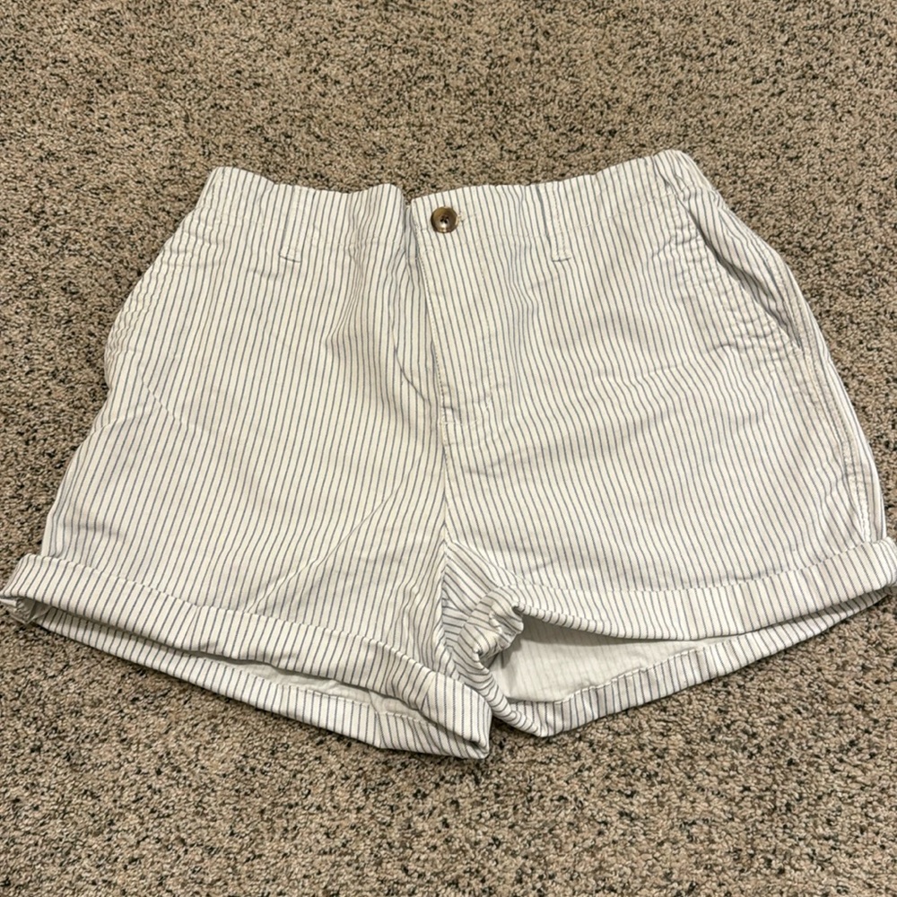 Old Navy shorts in white and blue stripes